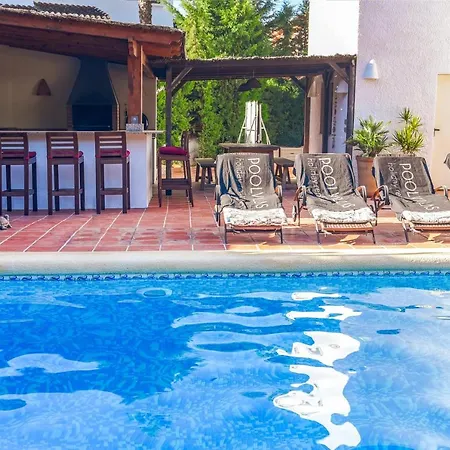 Villa Andrago By Aguilarent