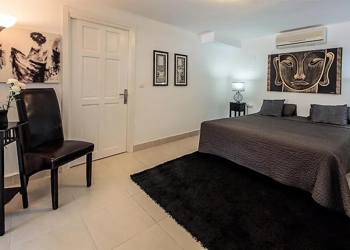 Villa Andrago By Aguilarent *