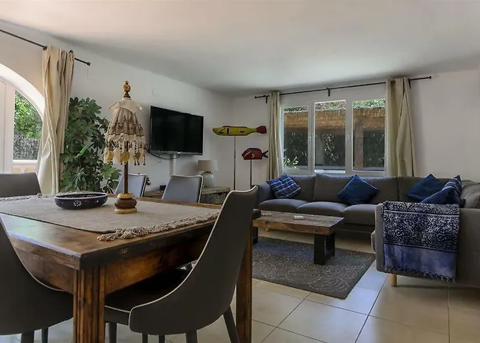 Andrago By Aguilarent Villa